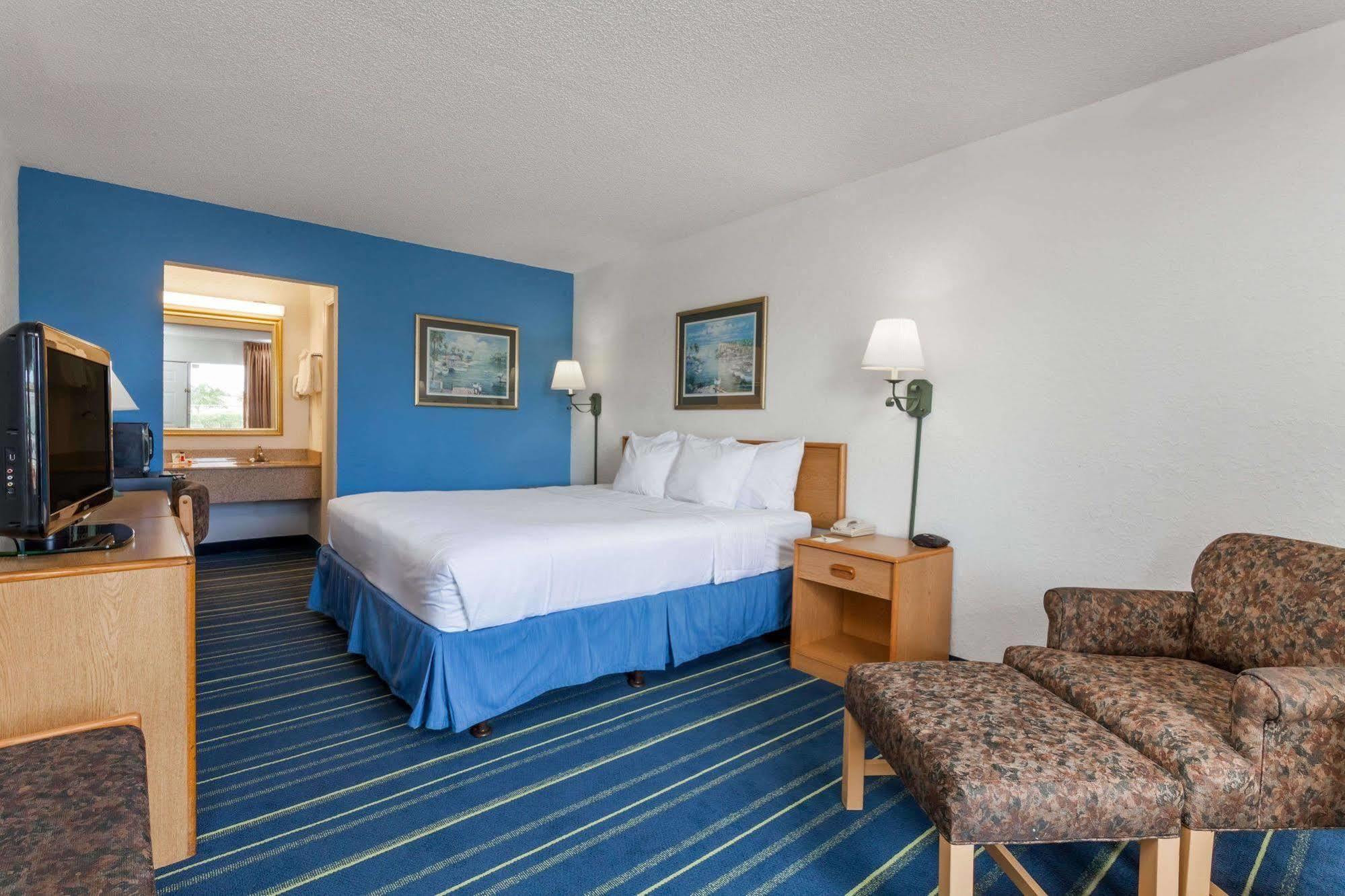 Days Inn By Wyndham Γουεστ Παλμ Μπιτς Εξωτερικό φωτογραφία