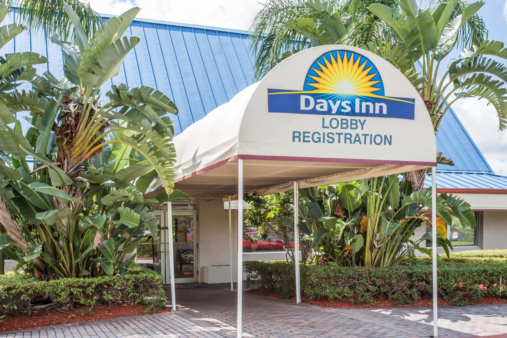 Days Inn By Wyndham Γουεστ Παλμ Μπιτς Εξωτερικό φωτογραφία